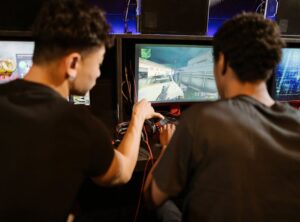 multiplayer game communication